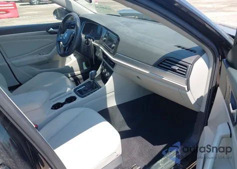 2019 Volkswagen Jetta 1.4T R-Line/1.4T S/1.4T Se z USA, uszkodzony, nr VIN 3VWC57BU8KM144027